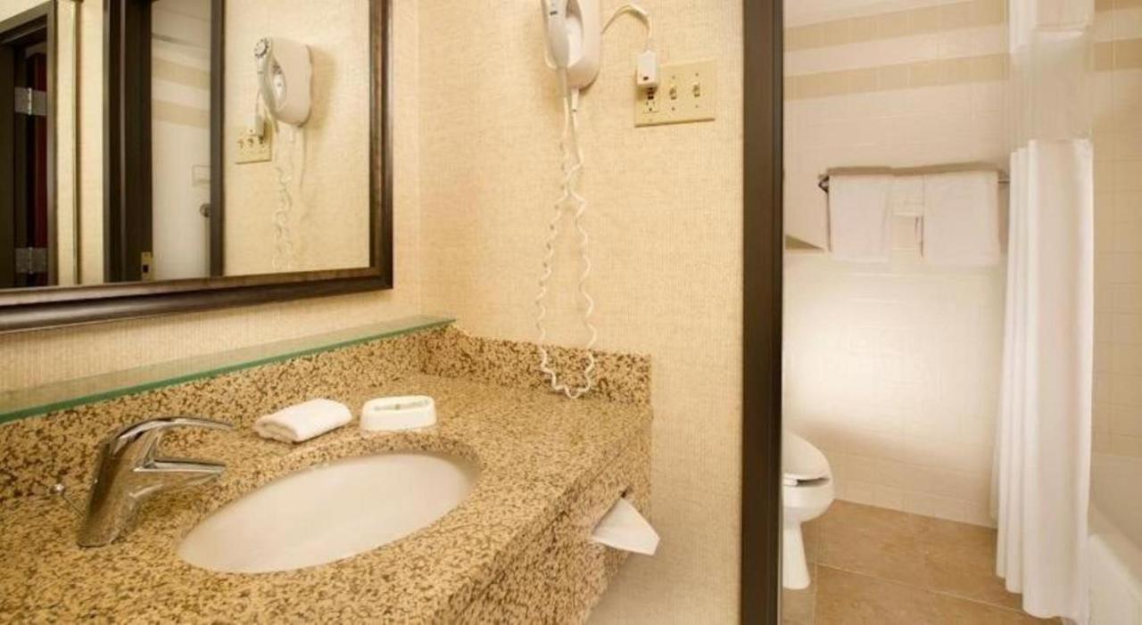 Hotel Lotus Kansas City Stadium Extérieur photo