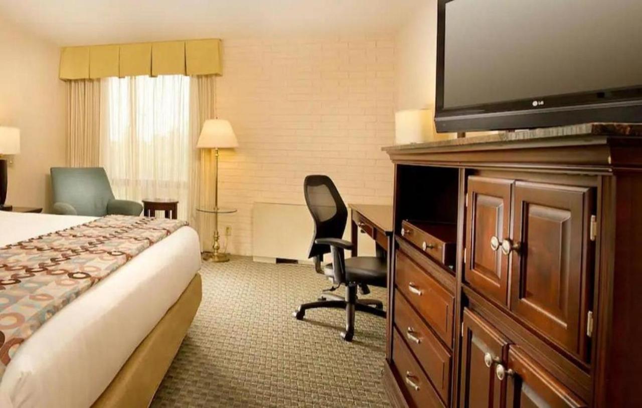 Hotel Lotus Kansas City Stadium Extérieur photo